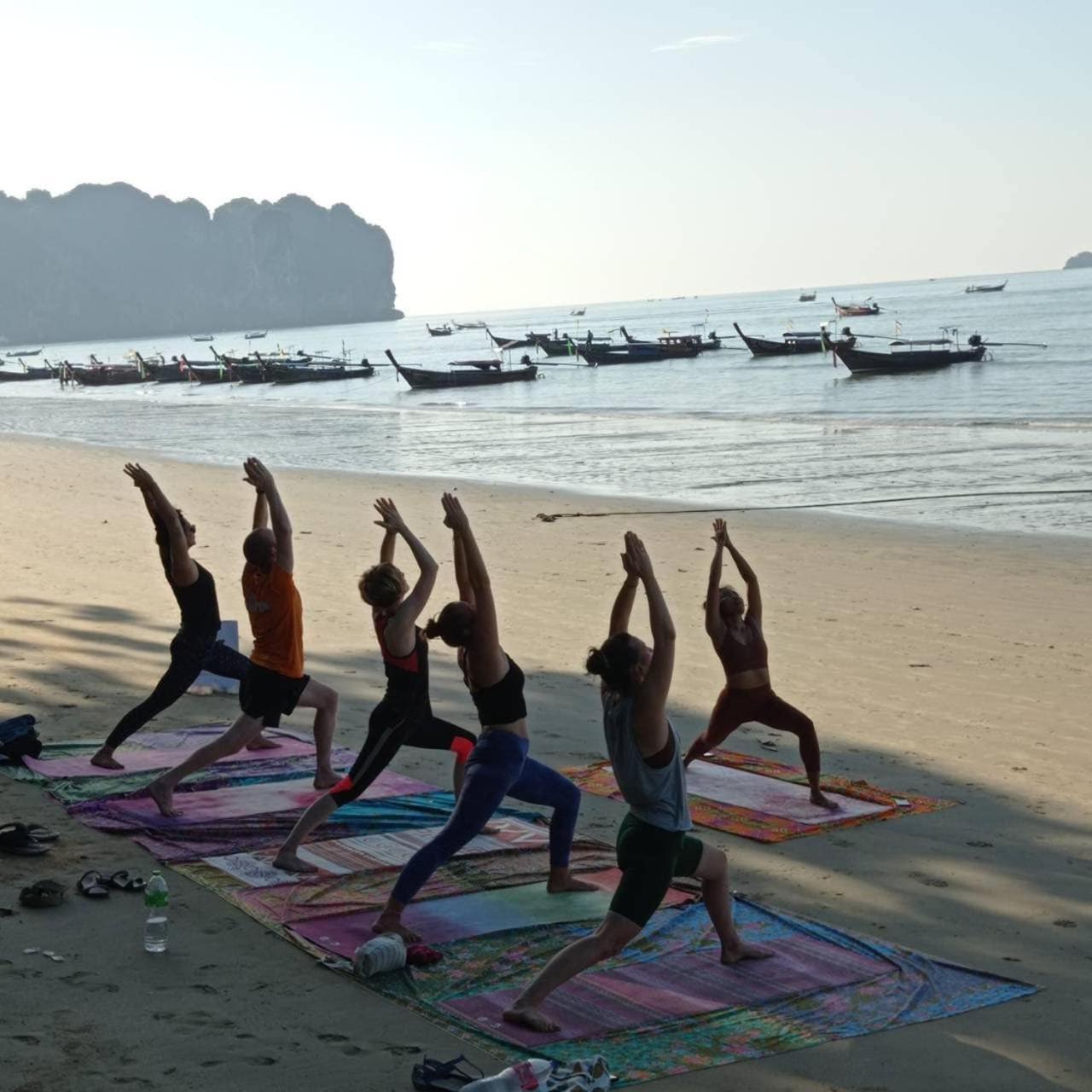 Fullmoon Beachresort Krabi Ao Nang Exteriör bild